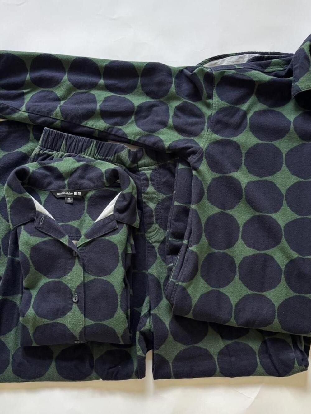 Marimekko x Uniqlo 3 Piece Set Polka Dot Green Black Kivet Lounge Set XS S M - Picture 2 of 8